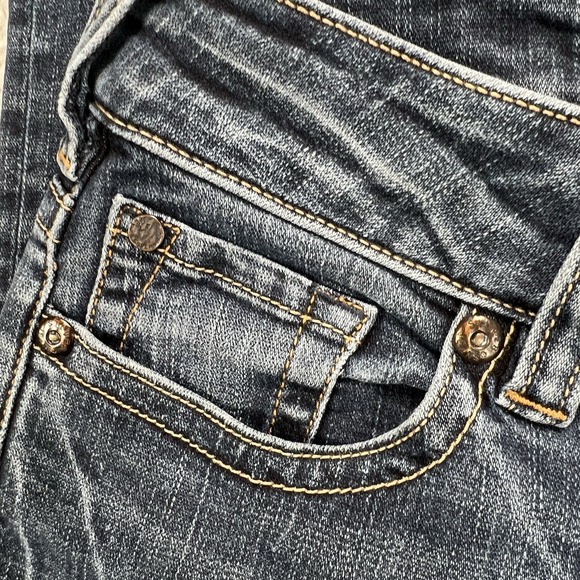 Silver Jeans Women's Size 32 (Actual 30x25.5) Blue Suki Capri - Picture 3 of 15